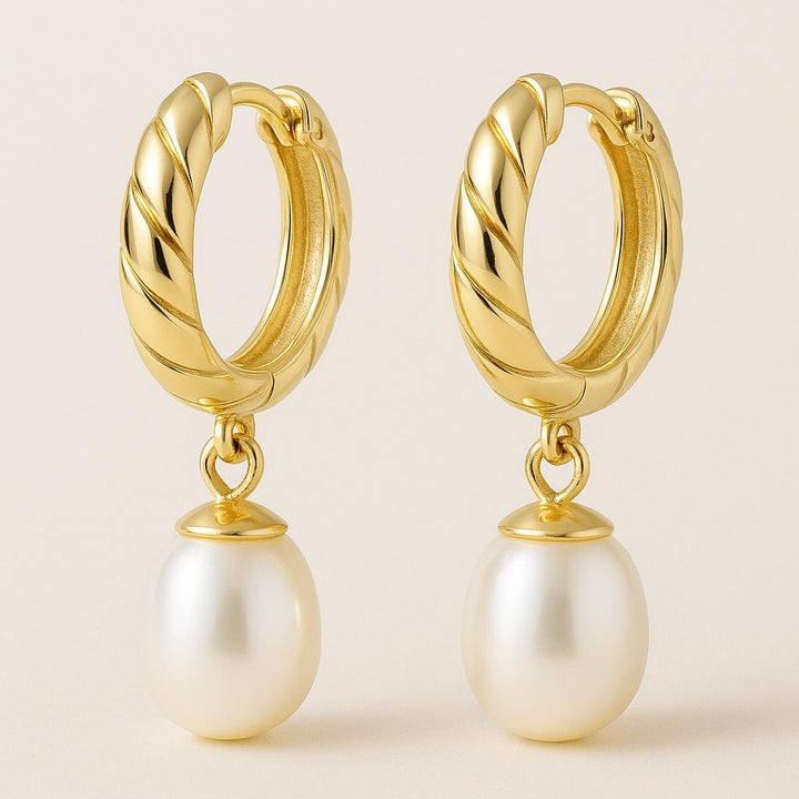 "Elaris" – 925 Silver Hoop Earrings with Real Freshwater Pearl