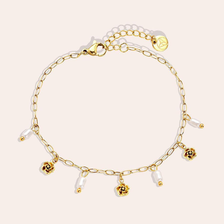 „Ilanora“ Mini Flower And Pearl Armband