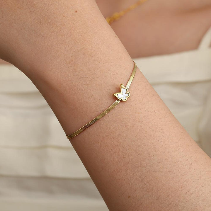 „Avelnara“ Shell Butterfly Armband