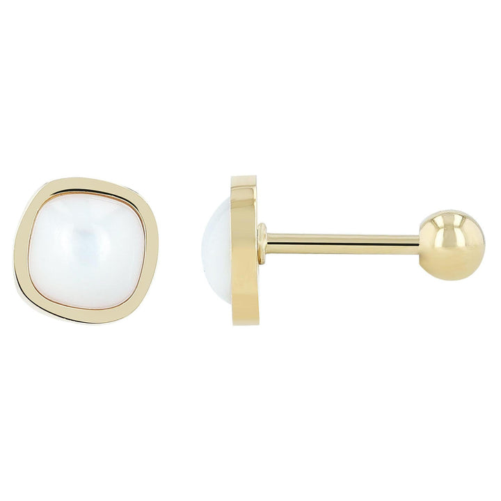 "Elvara" – Goldfarbene Ohrstecker mit Perlmutt