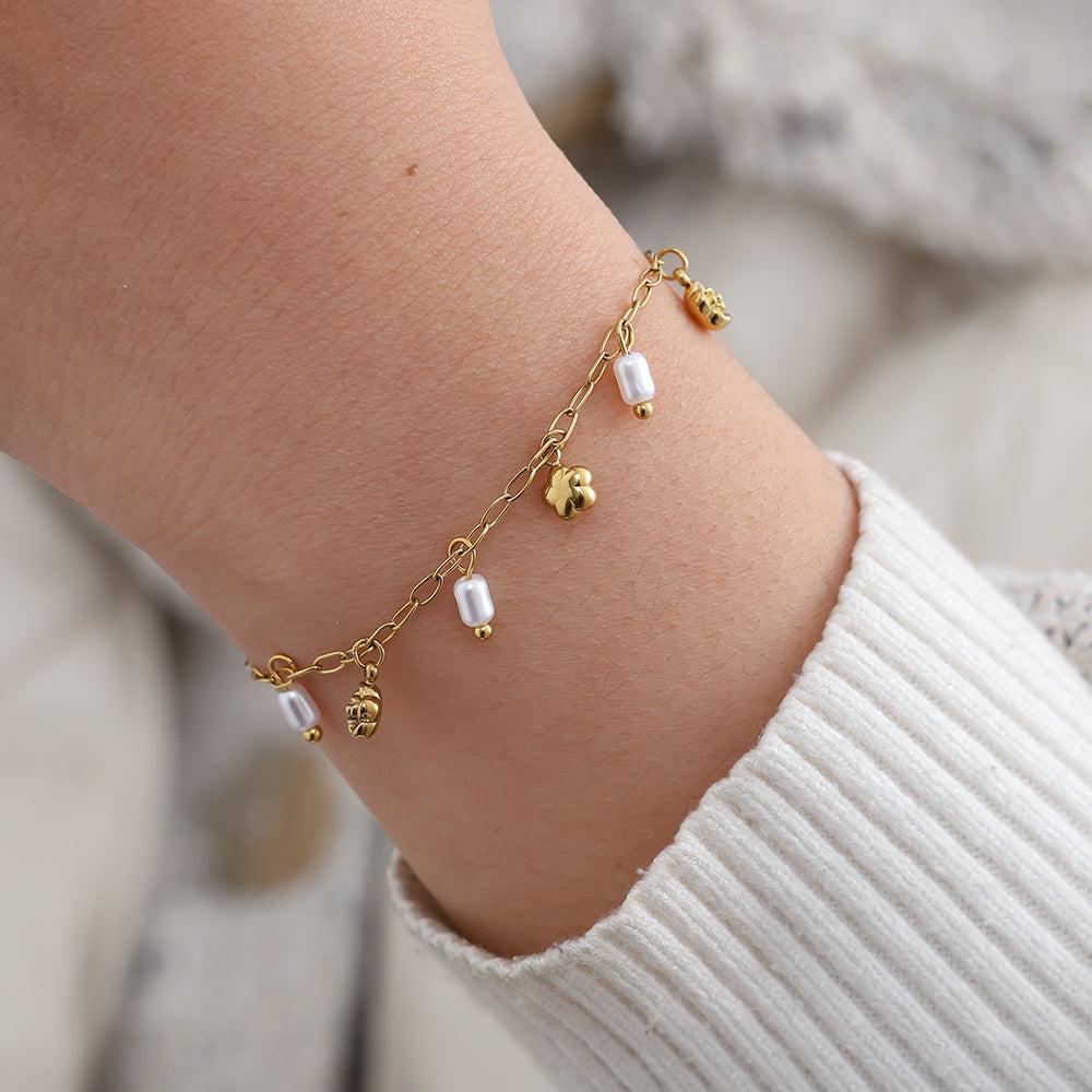 „Ilanora“ Mini Flower And Pearl Armband