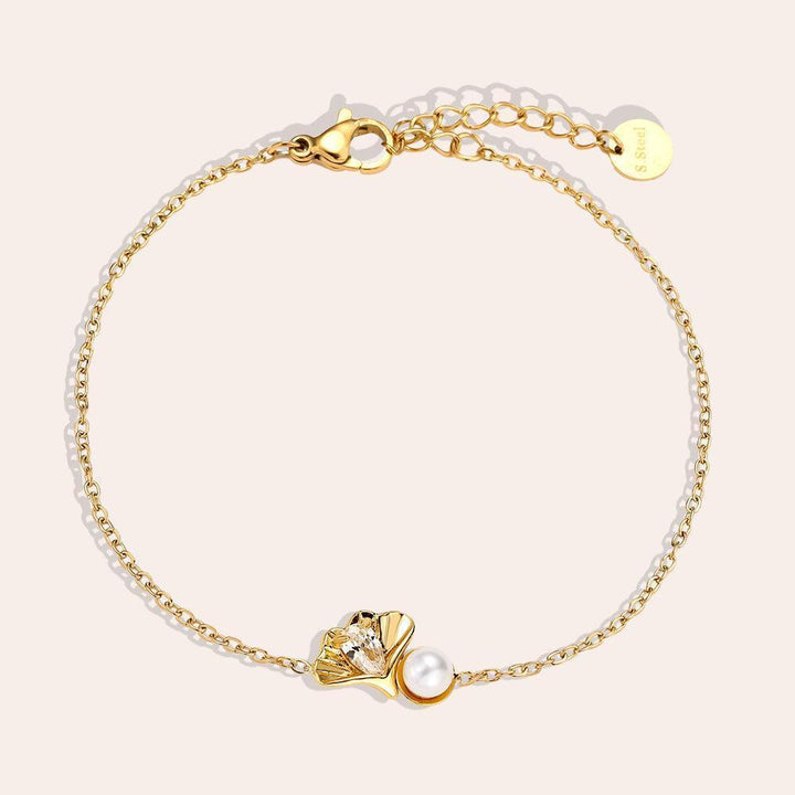 "Ivivia" Shell and Pearl Bracelet