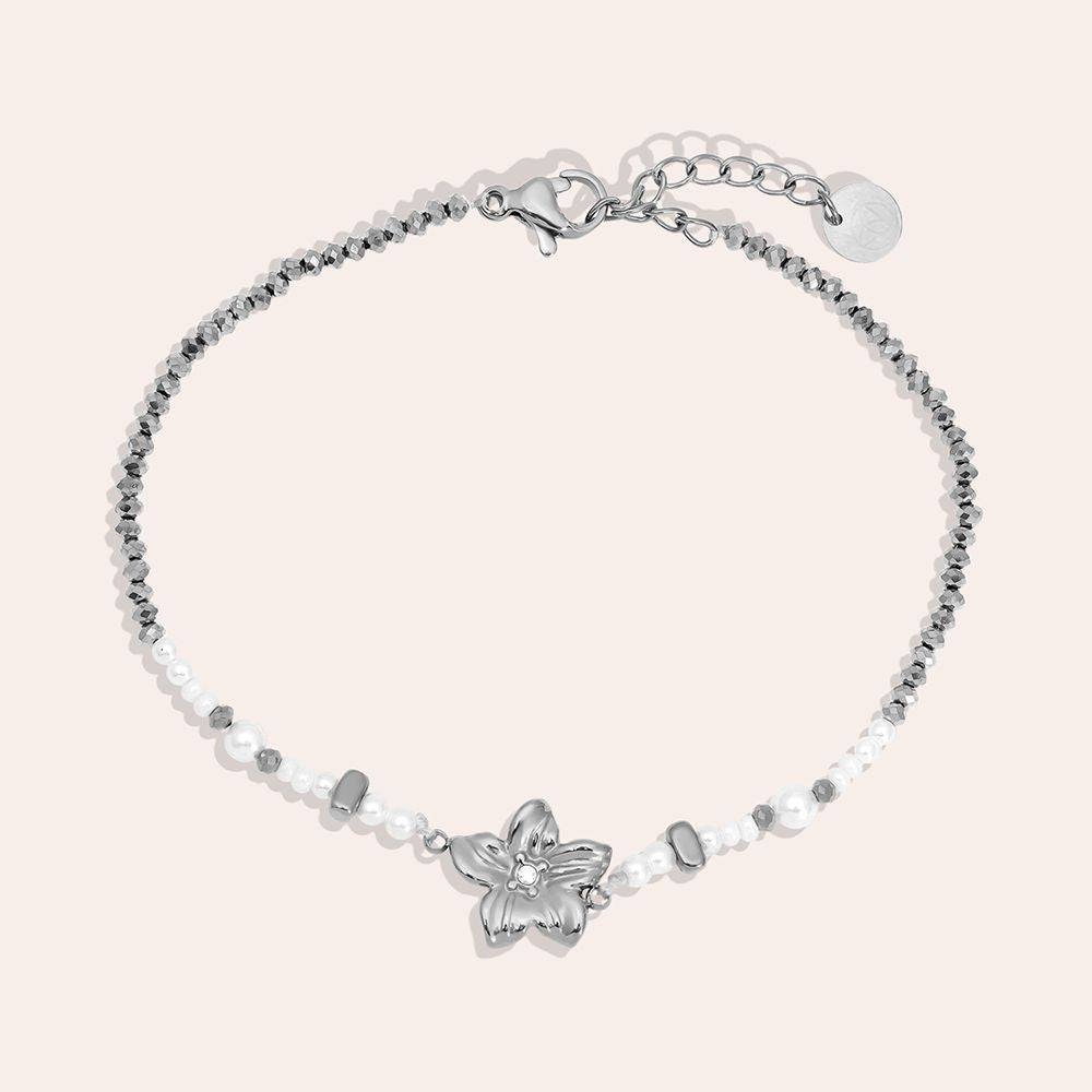 „Loranira“ Nice Flower And Pearl
