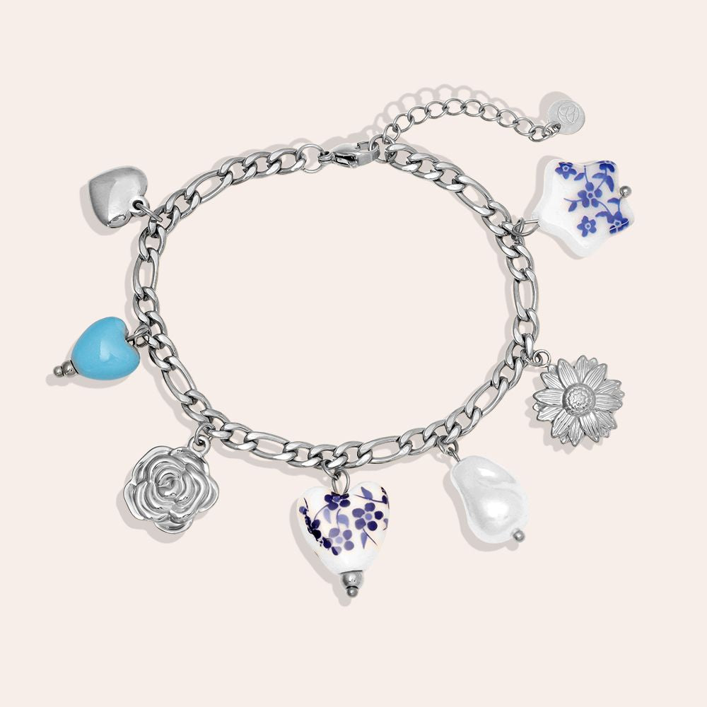 „Lunielle“ – Edelstahl-Arm­kette mit Keramikperlen-Charms, 17 cm + 3 cm