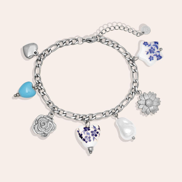 „Lunielle“ – Edelstahl-Arm­kette mit Keramikperlen-Charms, 17 cm + 3 cm