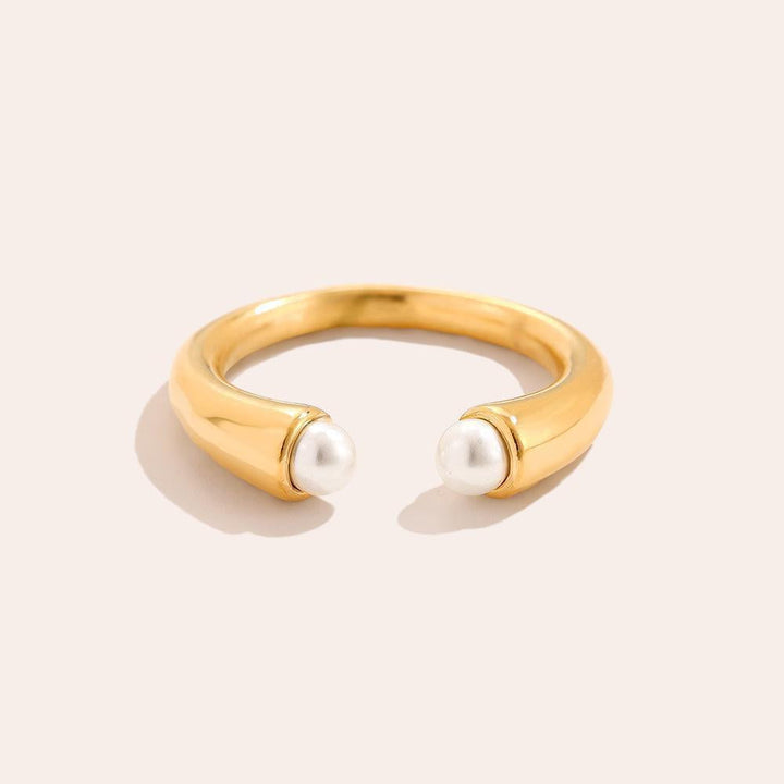 „Meliviva“ Towards Pearl Ring
