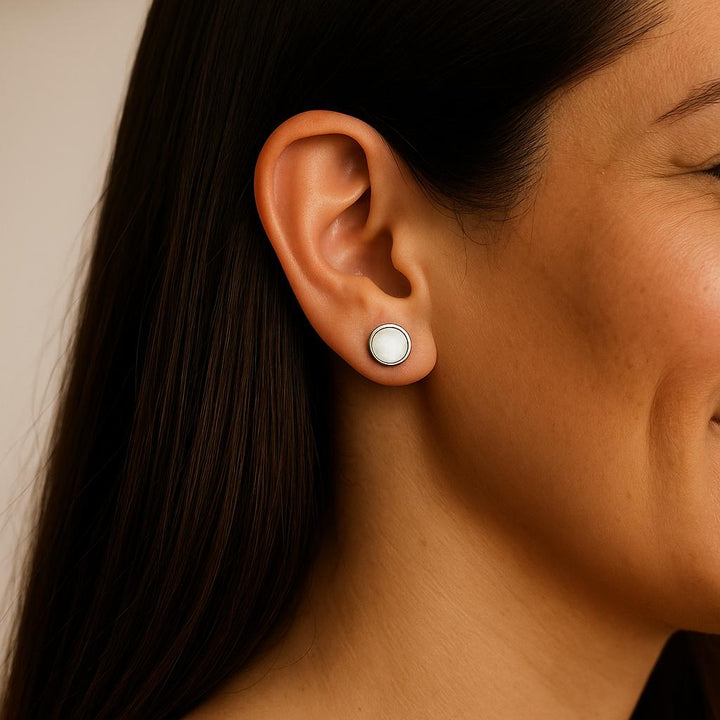 "Valenya" – Stud Earrings with Mother-of-Pearl Inlay