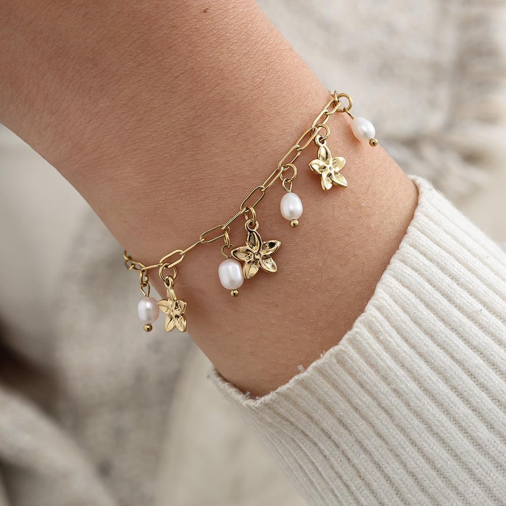 "Zeliriva" Super Flower And Pearl Bracelet